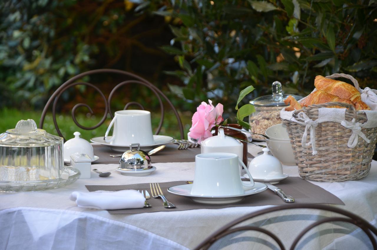 La Closerie D'Azelie แวโลญส์ ภายนอก รูปภาพ